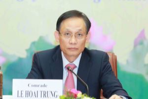 Informer le Parti du peuple cambodgien des résultats du 13e Congrès du Parti communiste du Vietnam
