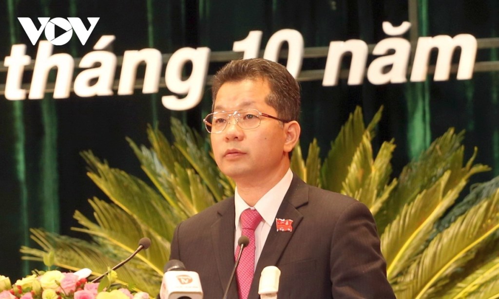 M. Nguyen Van Quang, secrétaire adjoint permanent du Comité municipal du Parti (mandat 2015-2020) a été élu au poste de secrétaire pour le mandat 2020-2025. Photo: VOV