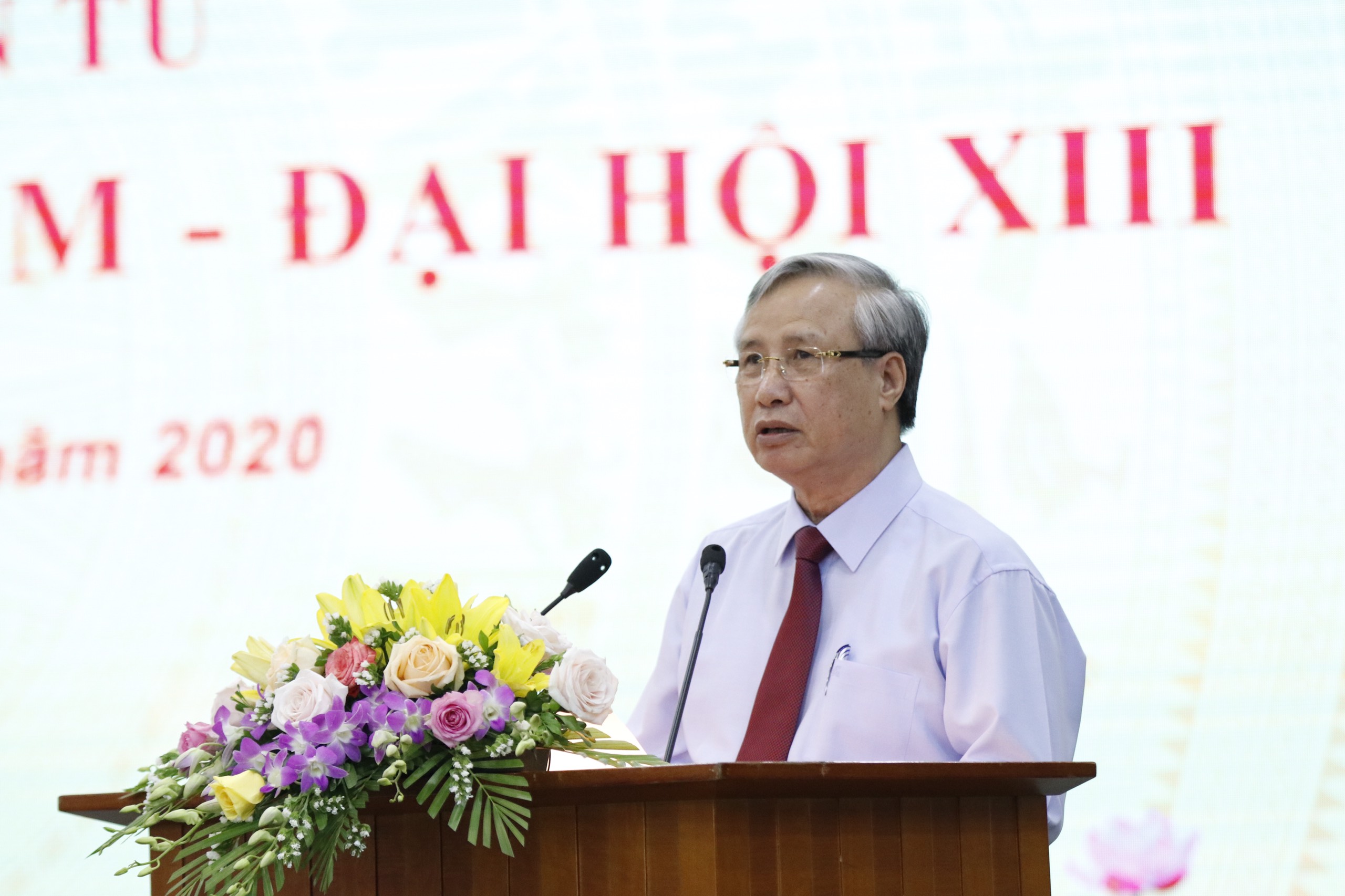 Le permanent du Secrétariat du Comité central (CC) du PCV, Trân Quôc Vuong s’exprime à la cérémonie de lancement du site. Photo : CPV