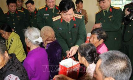 La fête de grande solidarité nationale organisée à Phu Ly (Ha Nam)