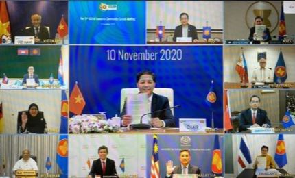 Les ministres de l'ASEAN conviennent de faciliter la circulation des biens essentiels dans la région