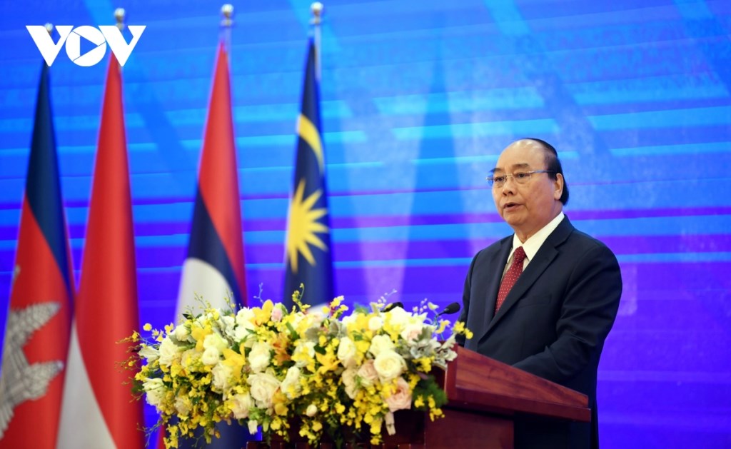Le Premier ministre Nguyen Xuan Phuc prononce le discours d’ouverture du 37e Sommet de l’ASEAN. Photo : VOV