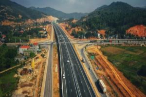 D’ici 2020, le Vietnam devrait avoir 5.000 km d'autoroutes