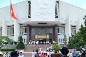 Célébration du 50e anniversaire de la fondation du musée de Ho Chi Minh