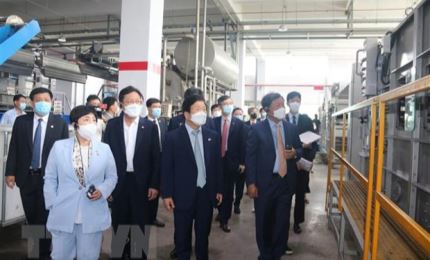 Le président de l’AN sud-coréenne visite des entreprises à Dông Nai