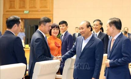 Le PM Nguyen Xuan Phuc recontre les ambassadeurs vietnamiens à l'étranger
