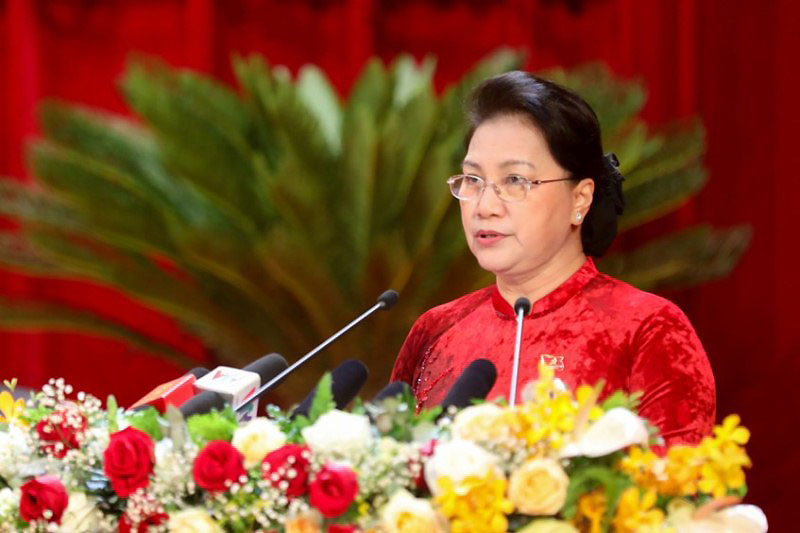 La présidente de l'Assemblée nationale (AN) du Vietnam, Nguyen Thi Kim Ngan s'exprime au congrès. Photo: NDEL