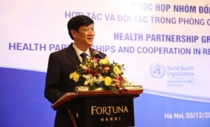 Santé: le Vietnam renforce la coopération avec ses partenariats pour lutter contre le COVID-19