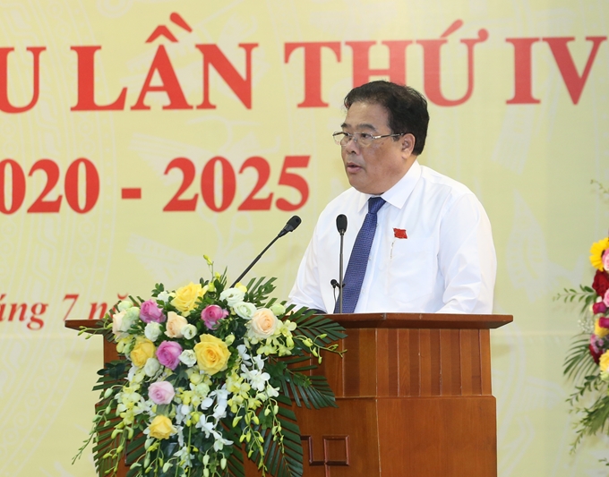 Le secrétaire du Comité du Parti du bloc des organes centraux, Son Minh Thang s'exprime au congrès. Photo: CPV