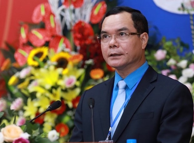 Nguyen Dinh Khang, membre du Comité central du Parti communiste du Vietnam, président de la CGTV, prend la parole lors de ce congrès. Photo: CPV