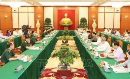 Le Politburo travaille avec des organisations du Parti sur les préparatifs des congrès du Parti