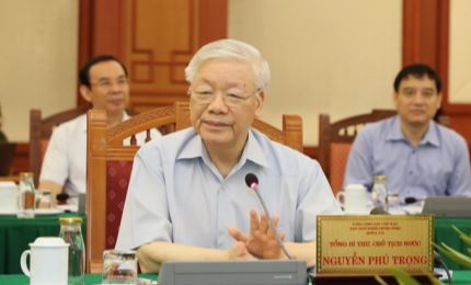 Le Bureau politique travaille avec la permanence du Comité du Parti de Ho Chi Minh-Ville