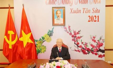 Le Vietnam soutient fermement les réformes, la défense et le développement du Laos