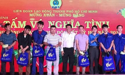 Têt traditionnel 2021: cadeaux pour des travailleurs de Ho Chi Minh-Ville
