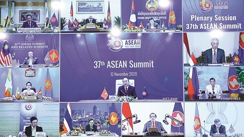 Séance plénière du 37e Sommet de l’ASEAN, sous forme de vidéoconférence, le 12 novembre 2020 à Hanoï. Photo : VNA