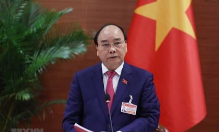 Le PM du Laos félicite son homologue vietnamien Nguyen Xuan Phuc