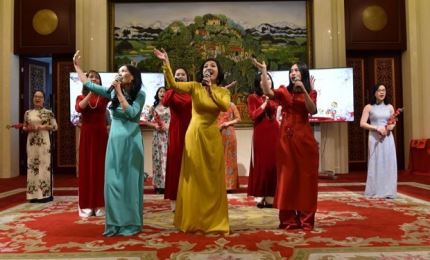 Les Vietnamiens en Chine et au Laos célèbrent la fête du Têt