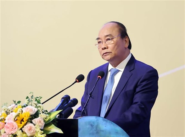 Le Premier ministre Nguyên Xuân Phuc s’adresse à la 3e conférence sur le développement résilient au changement climatique et durable du delta du Mékong. Photo : VNA