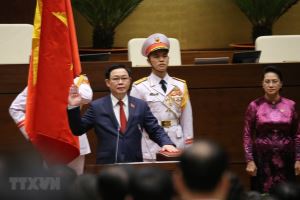 M. Vuong Dinh Hue élu président de l'Assemblée nationale du Vietnam